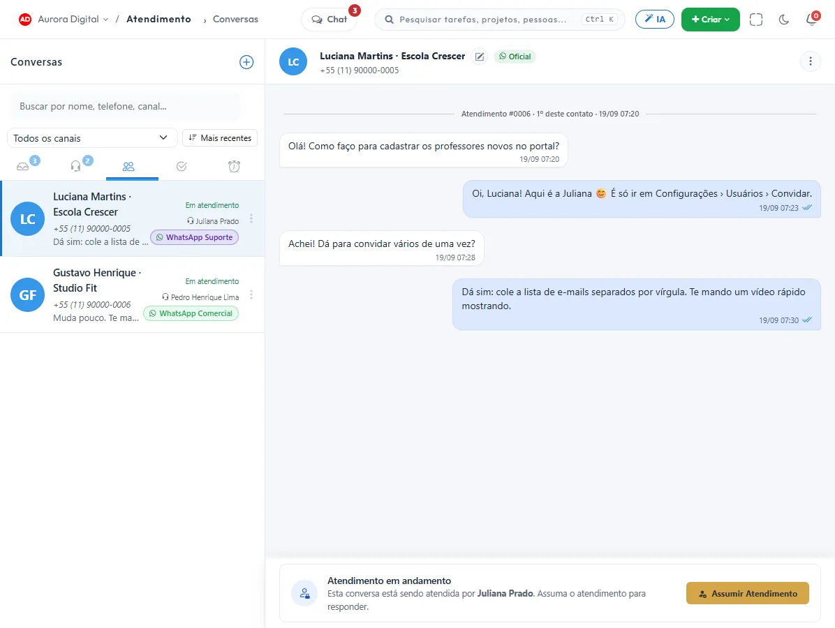 Caixa de entrada de atendimento da Tasskee com conversas de WhatsApp